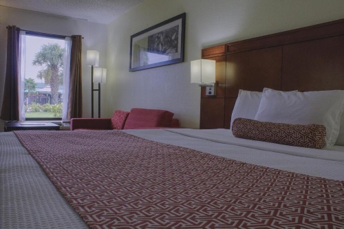 Winter Haven Gardens Inn image 30